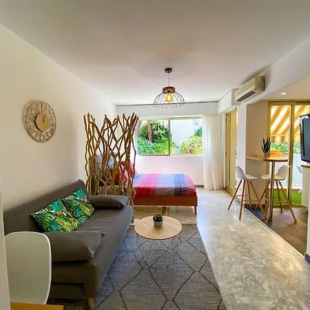 Studio - Parking - Balcon Sud - Proche Des Plages Appartement